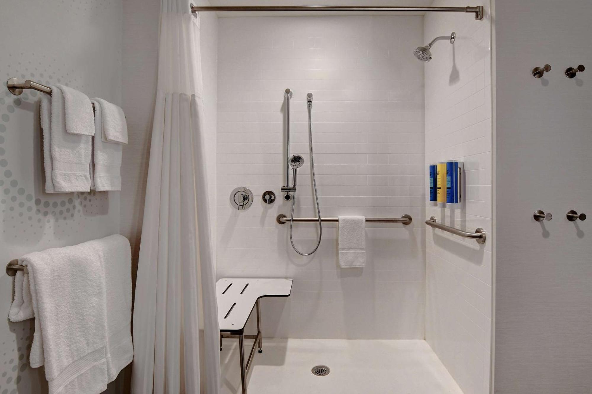 Tru By Hilton Macon North, Ga Hotel Екстериор снимка